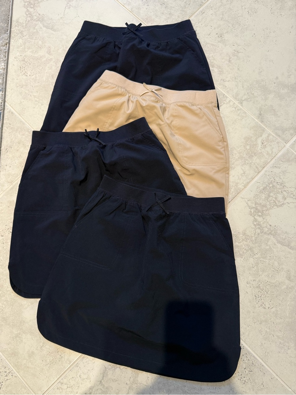 Izod Girls Navy and Beige Pull-On Skorts - Set of 4 size 14
